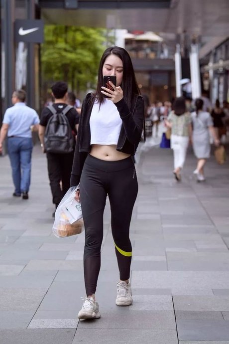 老木匠的三个女儿